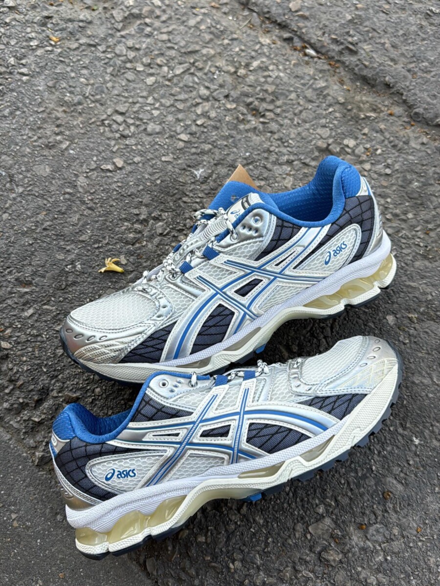 NEW ASICS 
40.5-46.5
