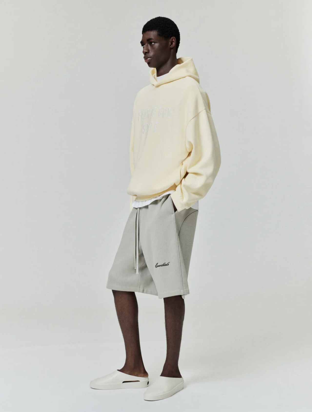 ESSENTIALS 90's Fleece Hoodie