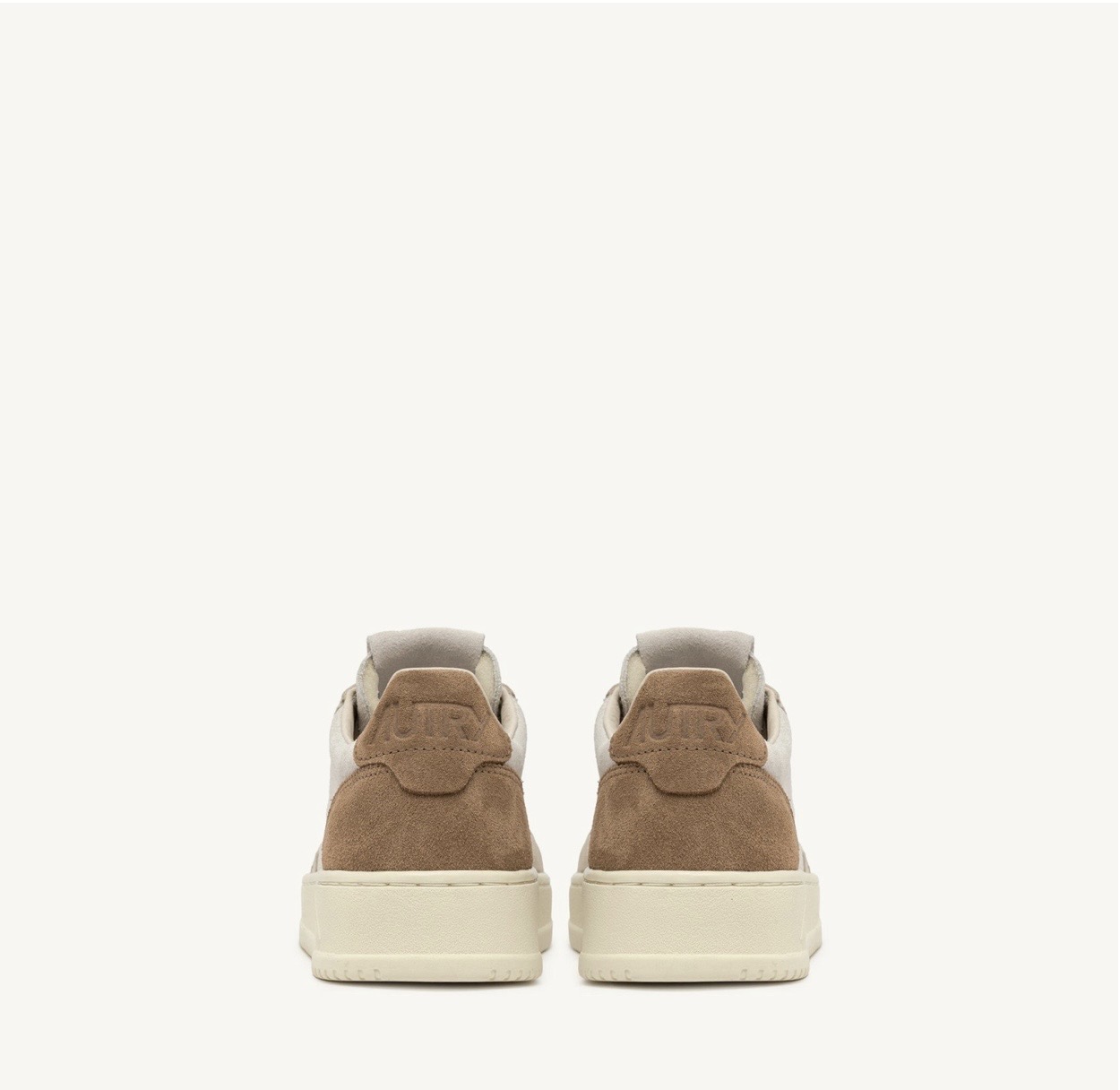 MEDALIST LOW TRICOLOR SNEAKERS IN SAND AND CIGAR SUEDE – תמונה 3